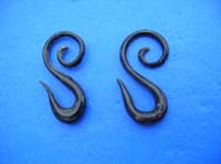 Double sided spiral fashion earrings