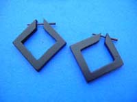 Hot fashion wood earrings with stick in diamond shape