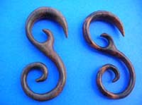 Double S snake spiral ear plug
