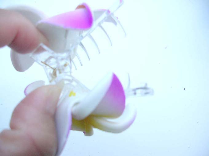 foam-plumeria-flower-hair-jaw-clip-1d