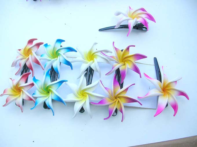 foam-plumeria-flowers-hair-clip-05a