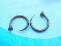 hook talon horn plug