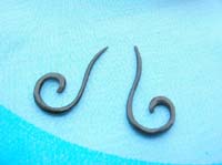 Long tail spiral horn earring