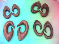 Ear lobe stretching tapers