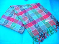 spring-fashion-small-grids-shawl-630b