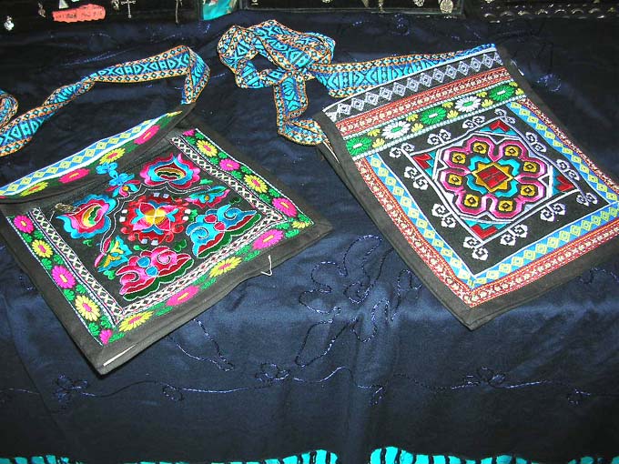 embroidery-purse-10