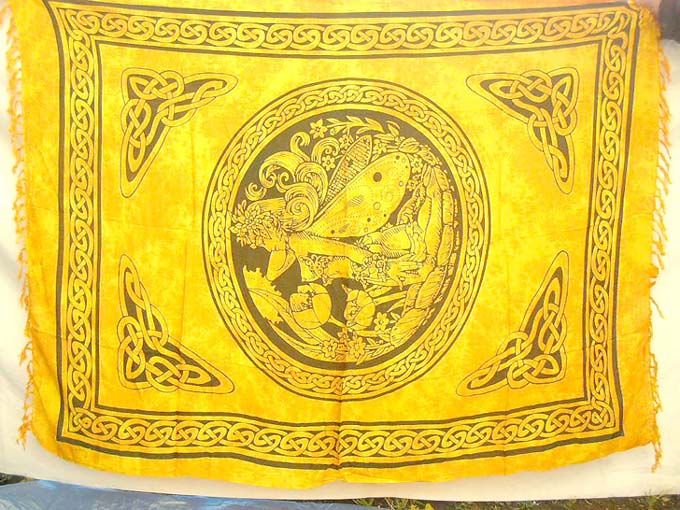 r4-celtic-wiccan-pagan-sarong-03alter-cloth