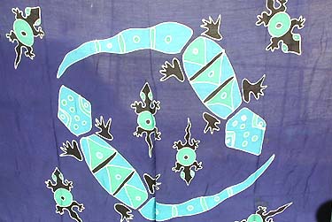 large-gecko-sarong-blue