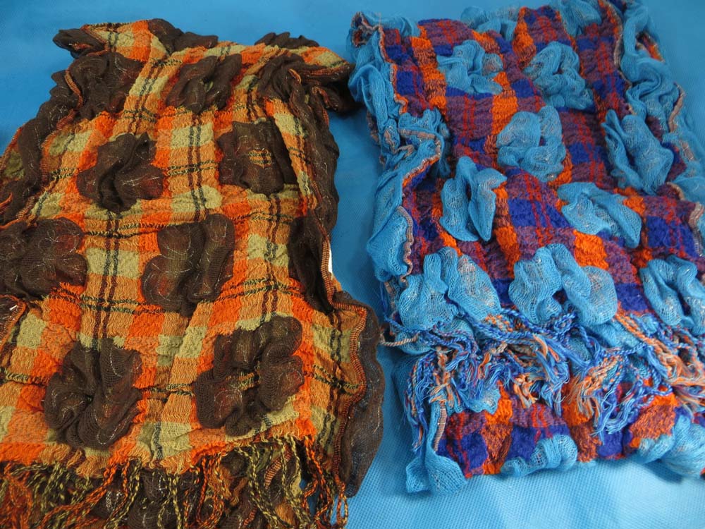 bubble-scarf-db5-43b