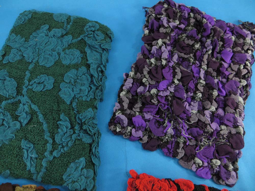 bubble-scarf-u2-89c