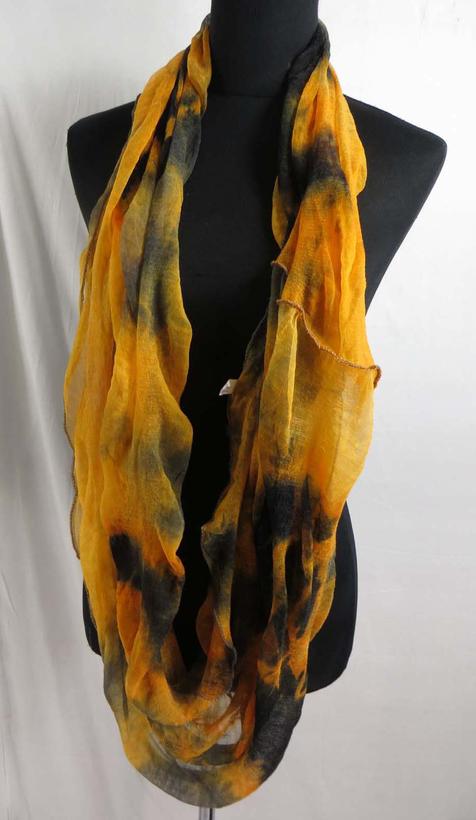 infinity-scarf-u1-73m