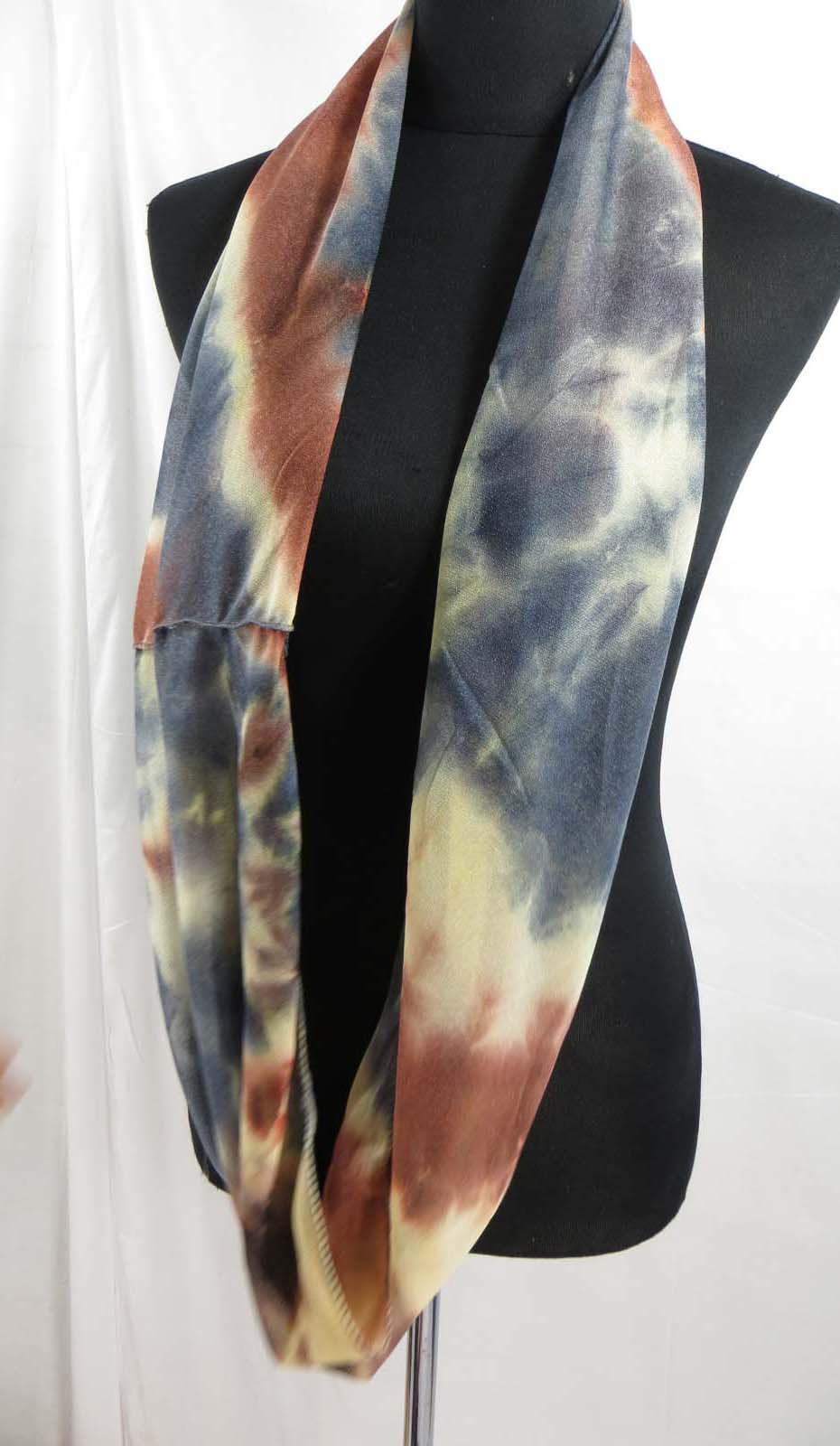 infinity-scarf-u2-76s