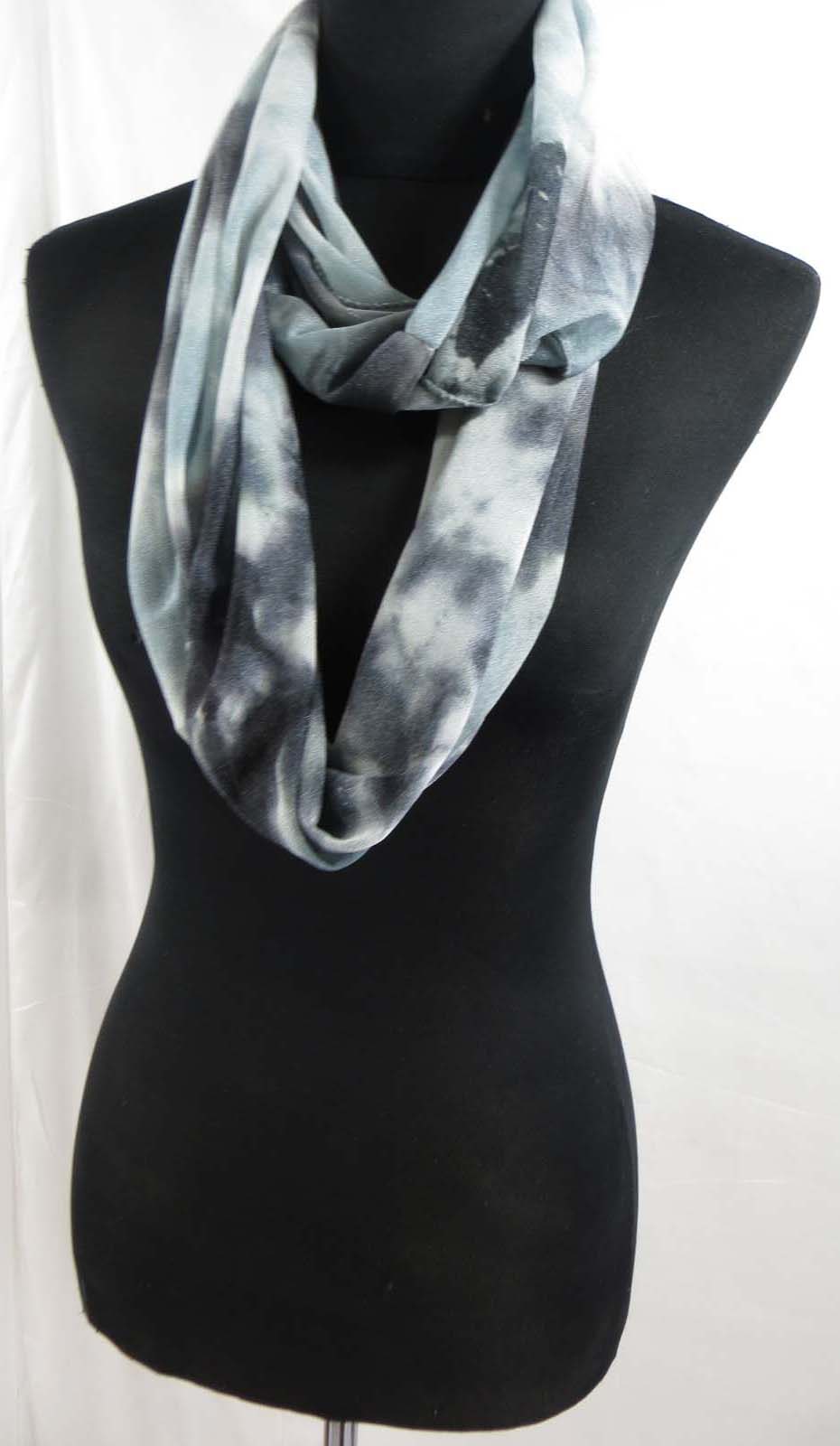 infinity-scarf-u2-76x