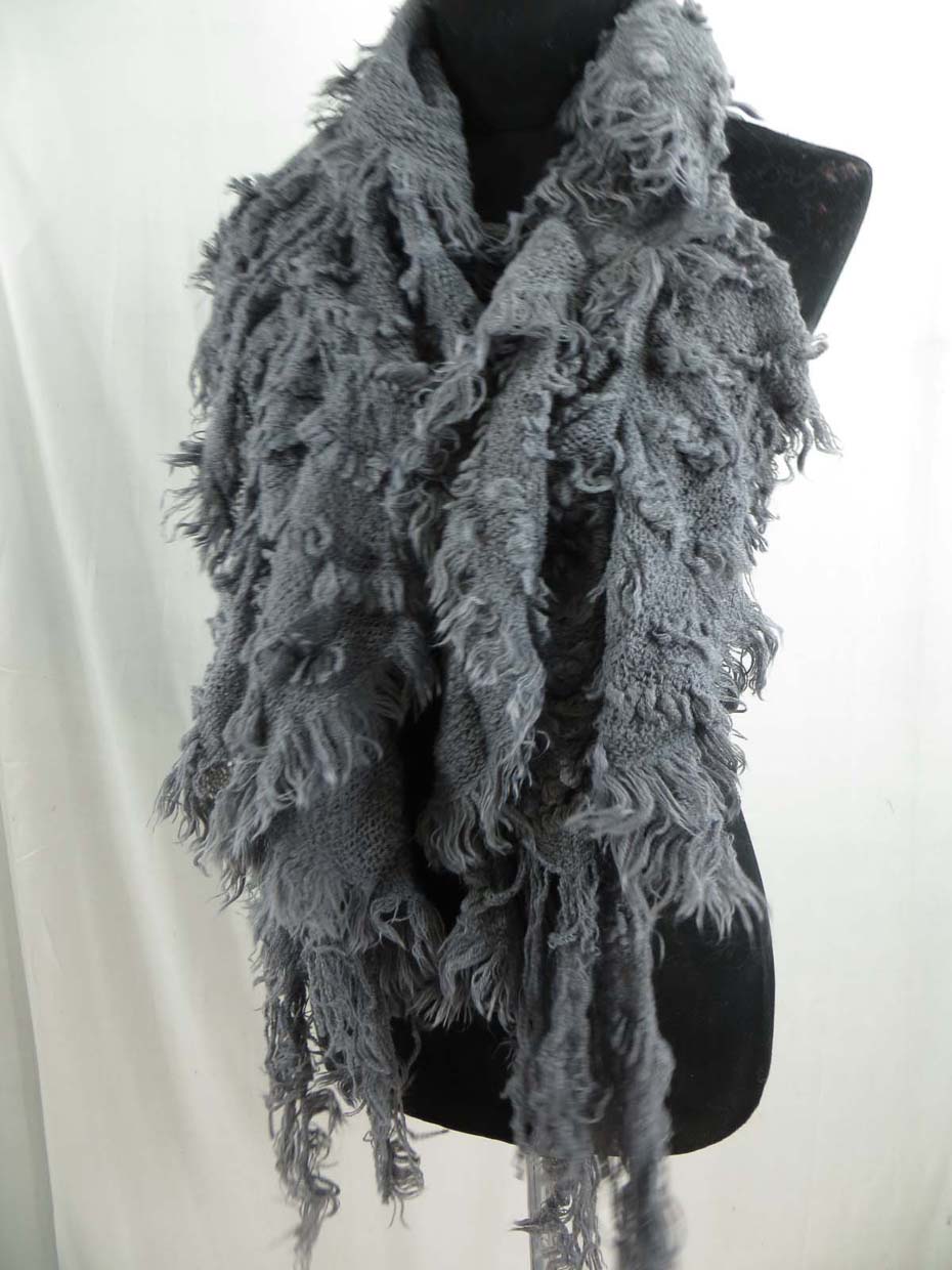 ruffle-scarves-db4-128j