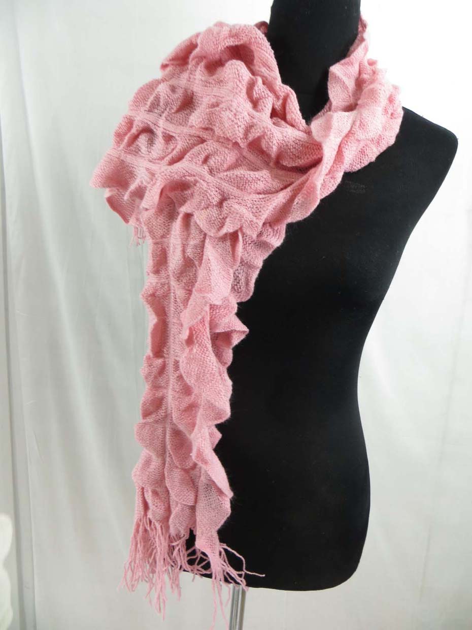 ruffle-scarves-u6-123v