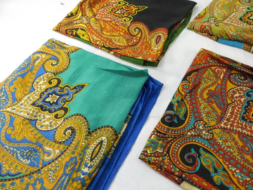 square-scarf-01b