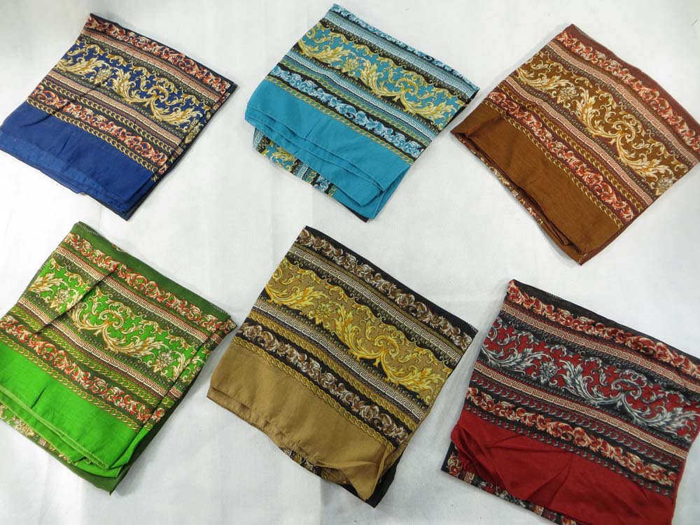 square-scarf-02a