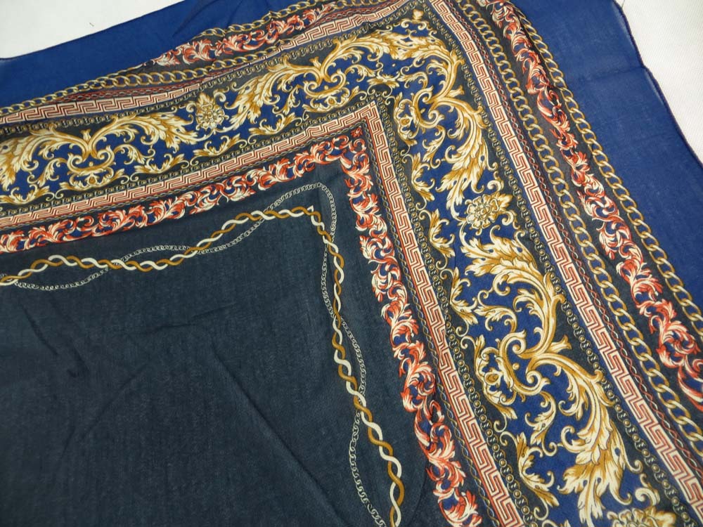 square-scarf-02p
