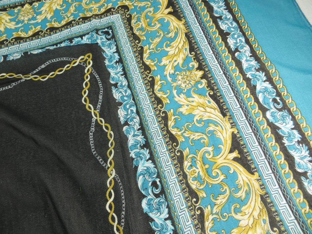 square-scarf-02zj
