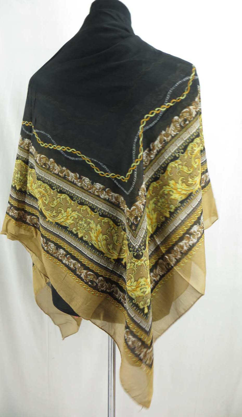 square-scarf-02zq