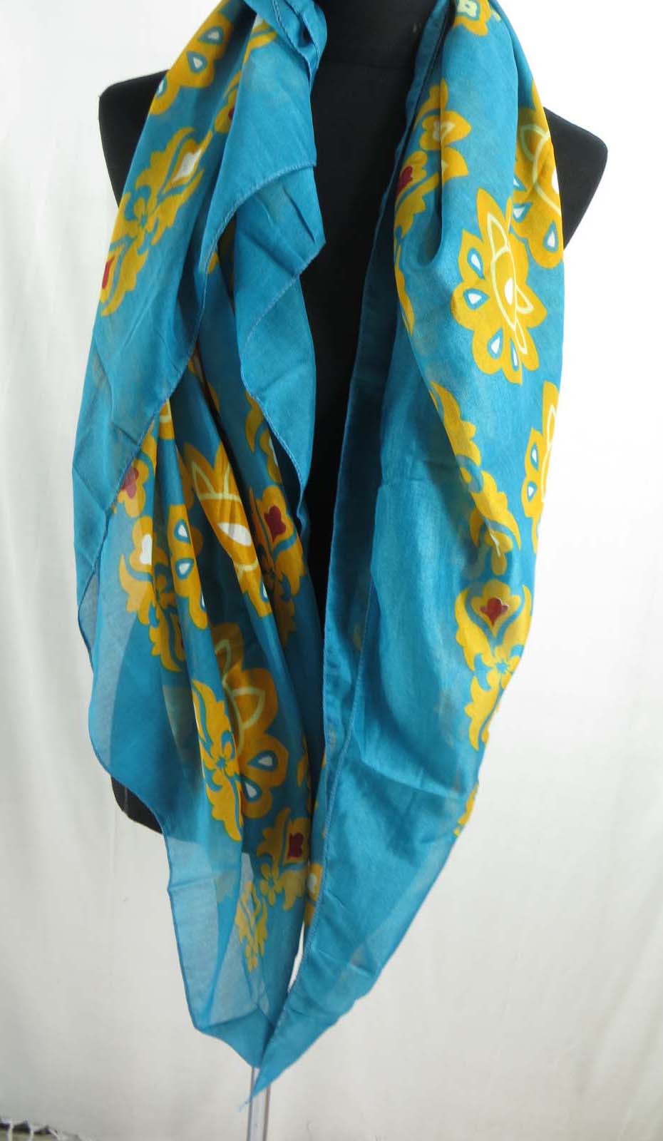 square-scarf-04zc