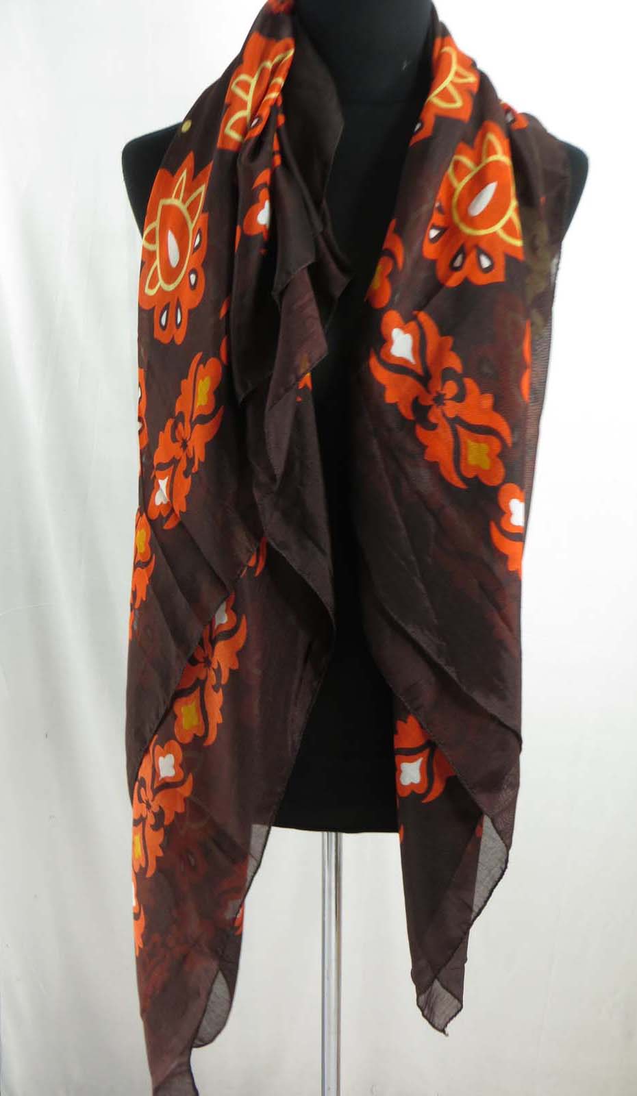 square-scarf-04zh