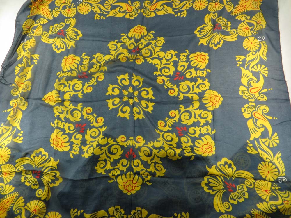 square-scarf-05zi