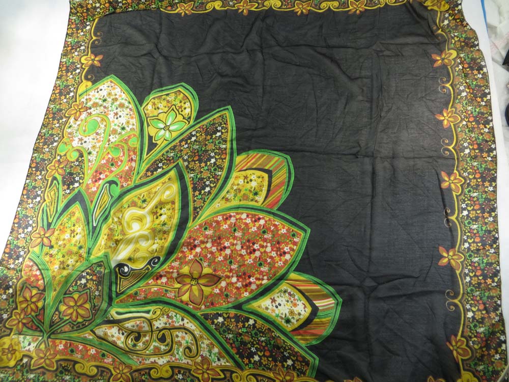 square-scarf-08e