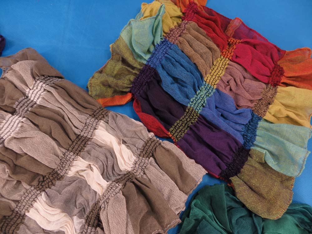 trendy-scarf-di1-51b