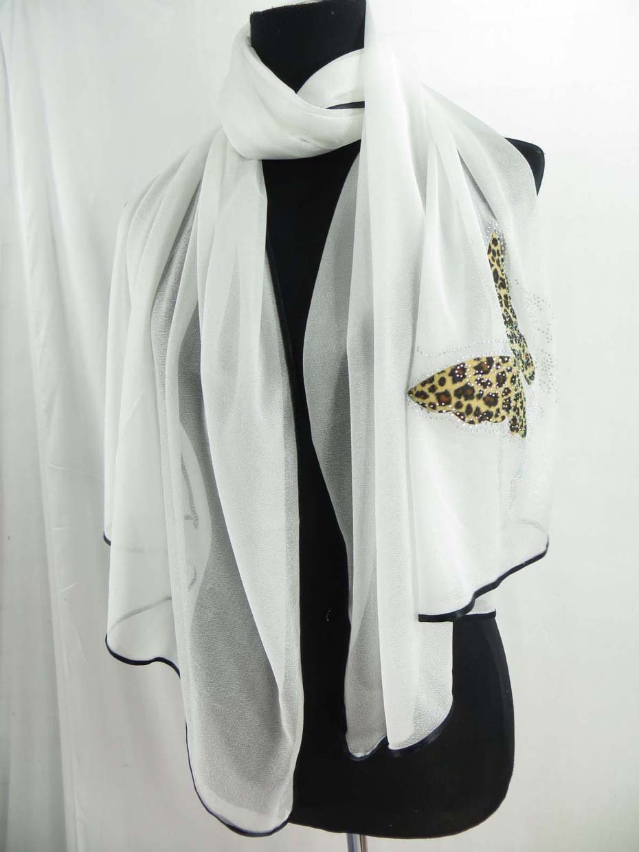 trendy-scarf-u5-135s