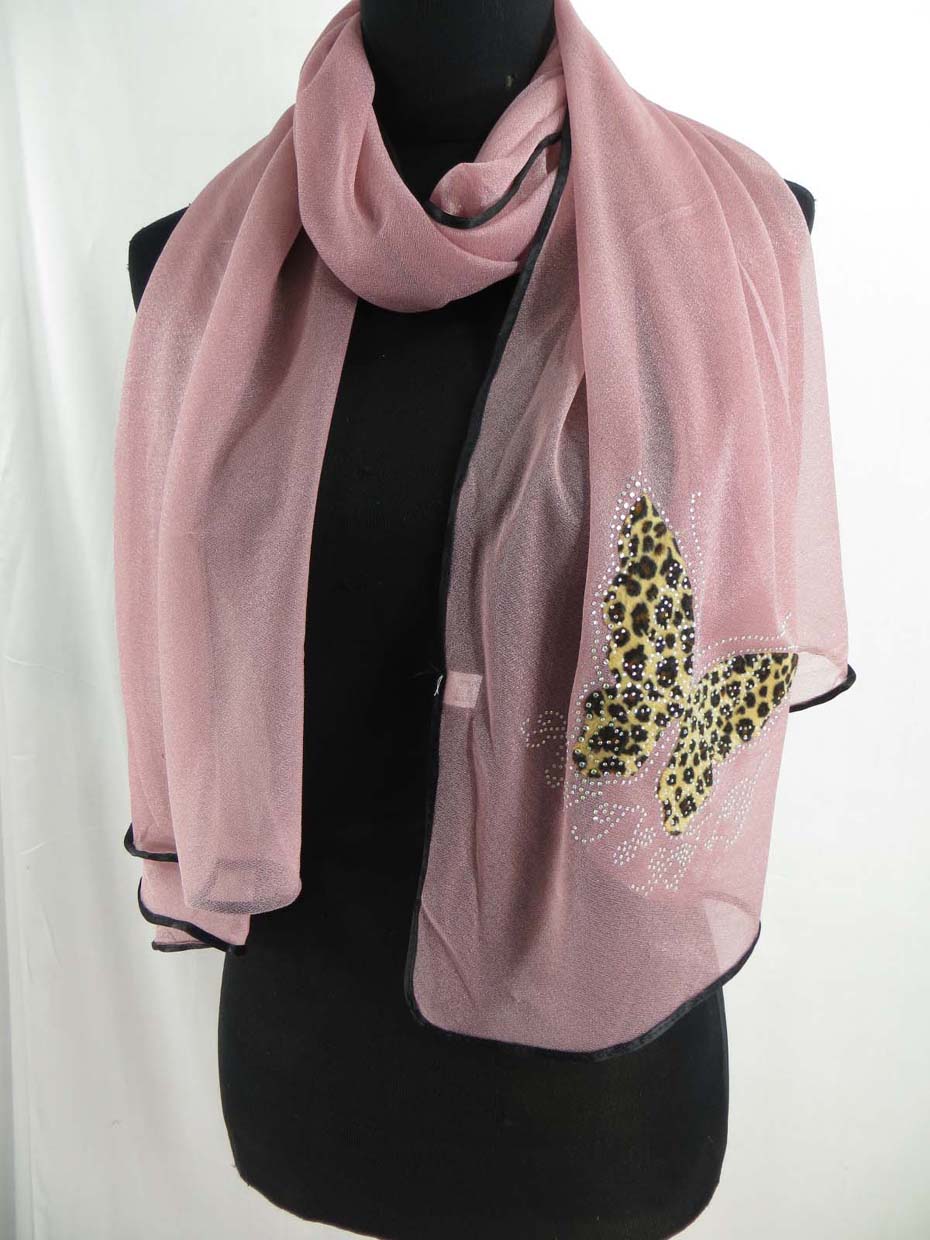 trendy-scarf-u5-135y