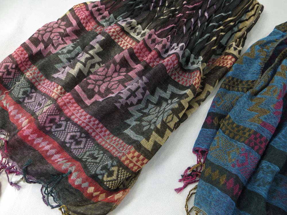 trendy-scarf-u6-127b
