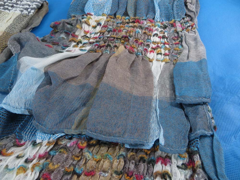 women-scarves-db4-33c