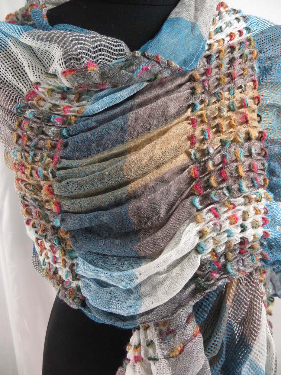 women-scarves-db4-33t