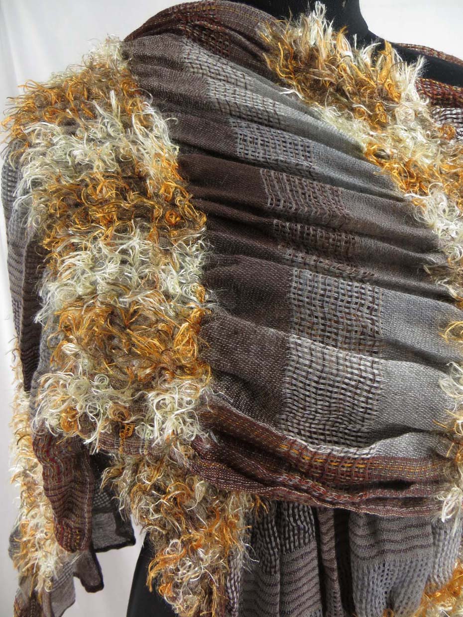 women-scarves-db4-34t