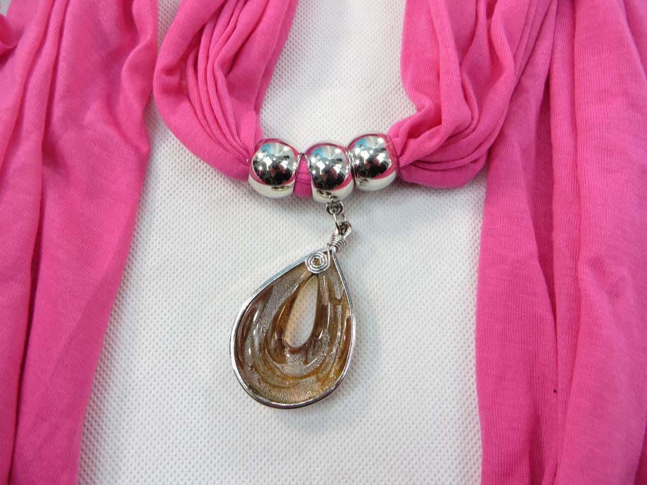 pendantscarf01pinkzd