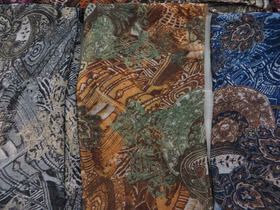 sarongscarf41mr7e