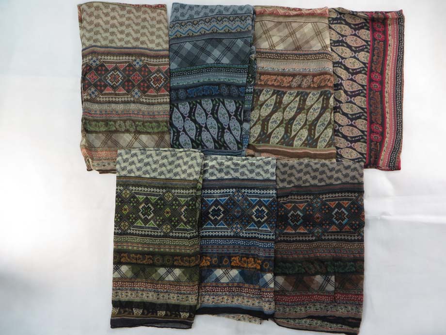 sarongscarf42mr7a