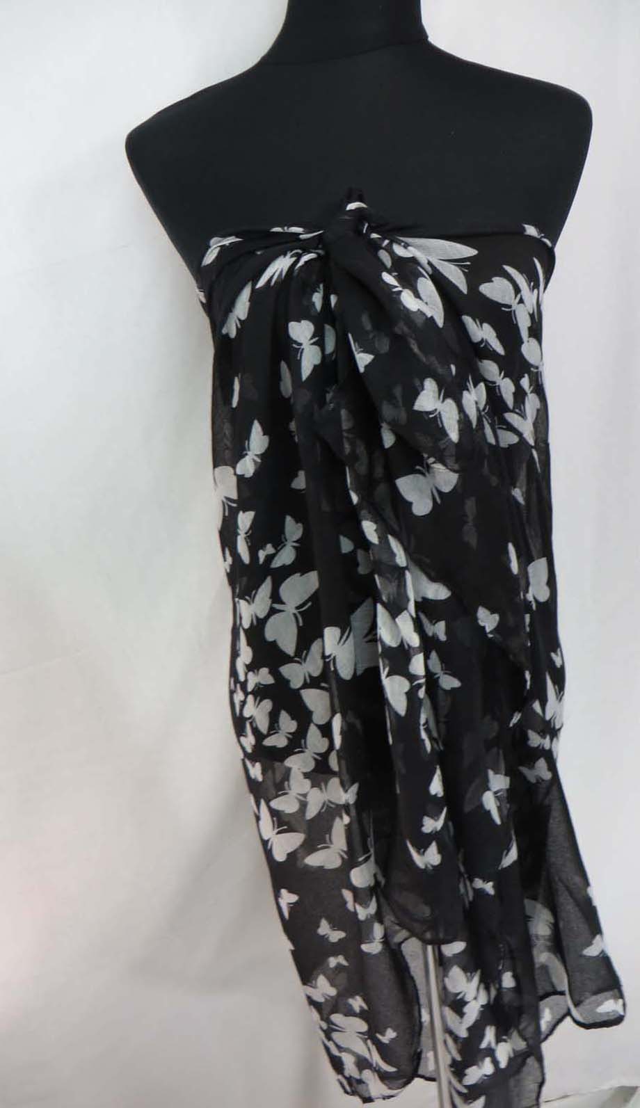scarfsarong38mr11vo