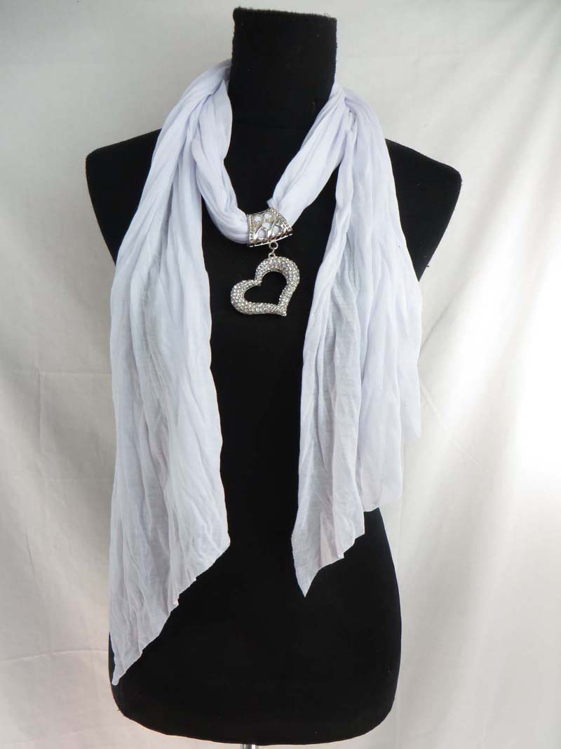 pendantscarf111mr3s