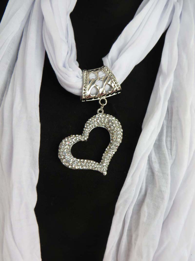 pendantscarf111mr3t