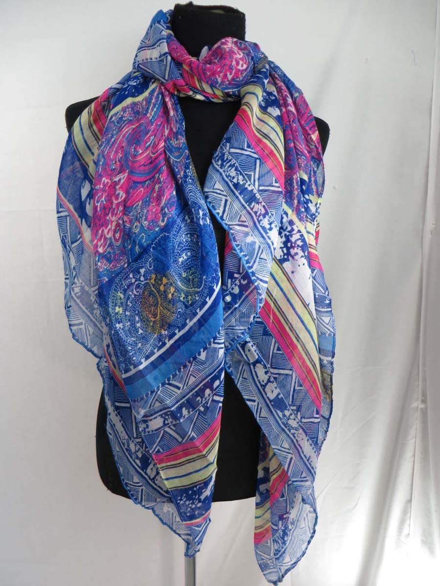 scarfsarong36mr4v