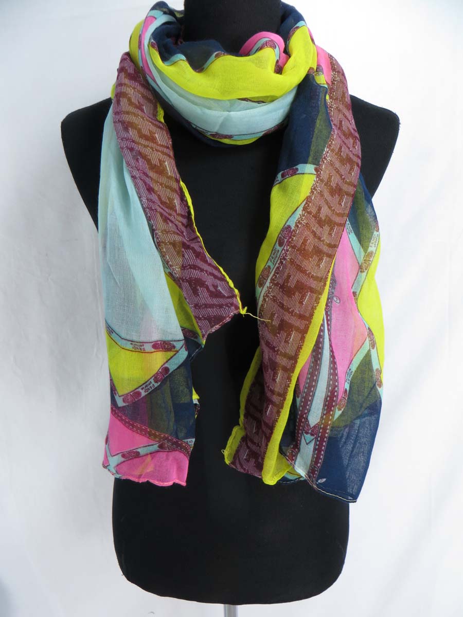 scarf25st1n