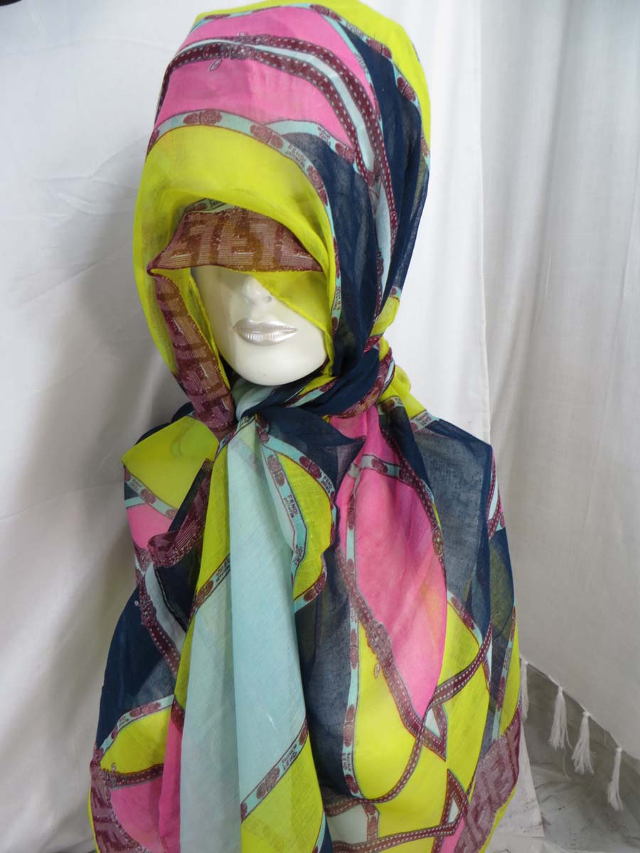 scarf25st1q