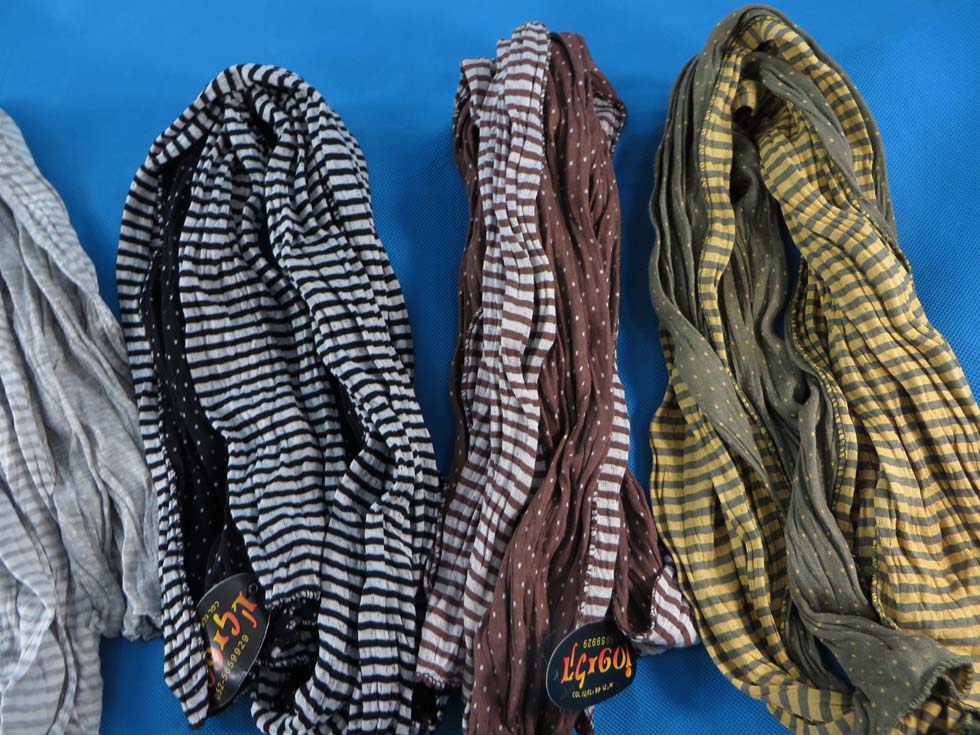 scarf81dr6b