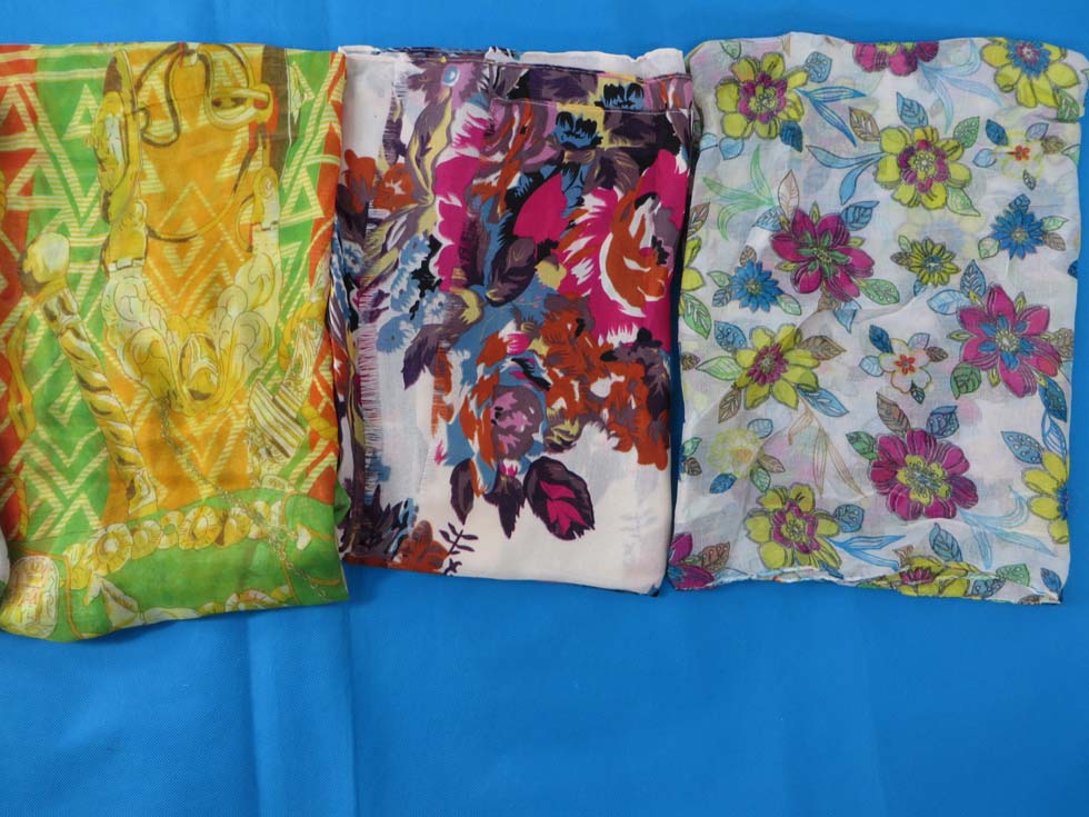 scarfsarong65u1ad