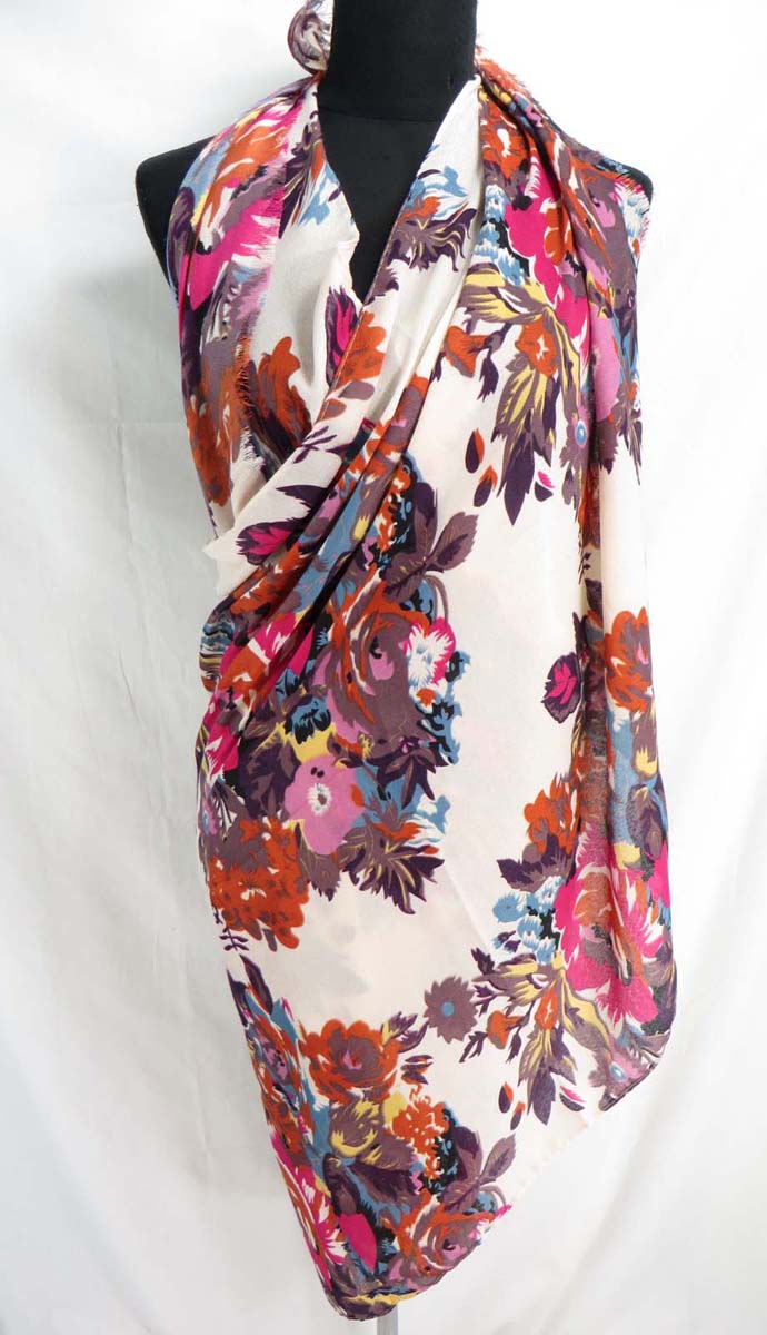 scarfsarong65u1f