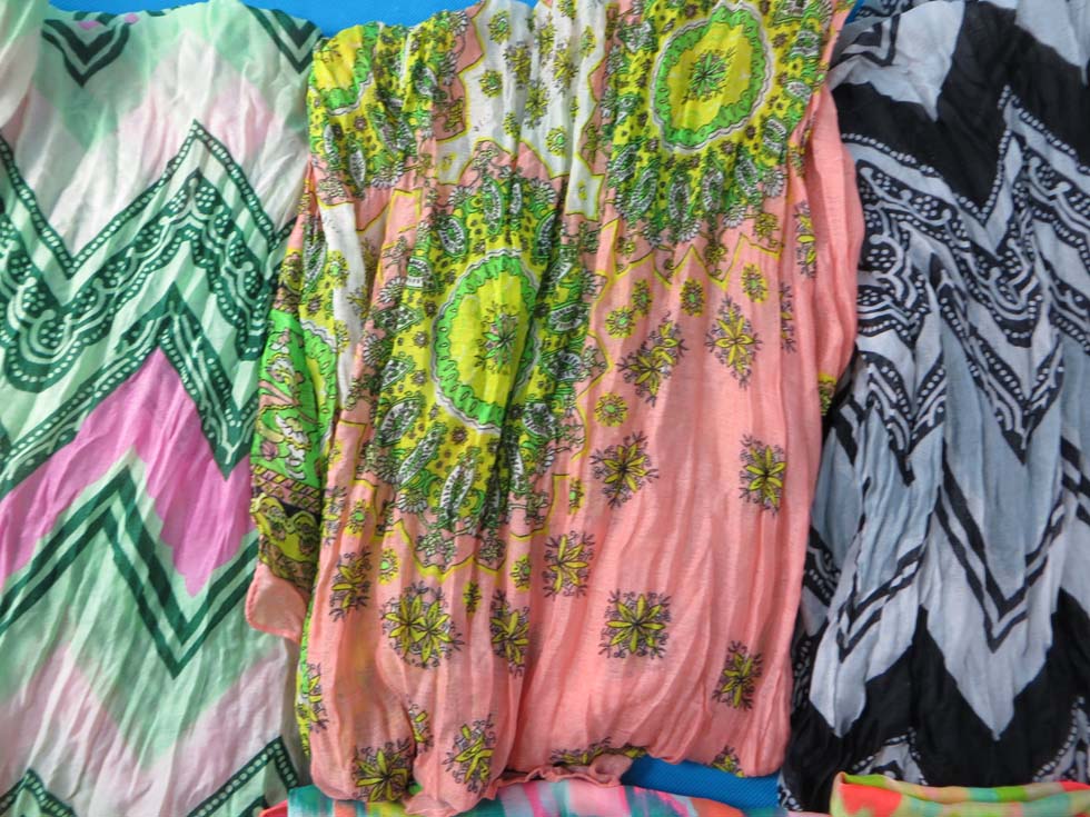 scarfsarong65u1w