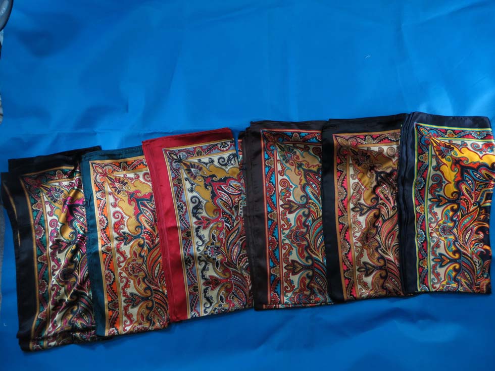 squarescarf50un5a