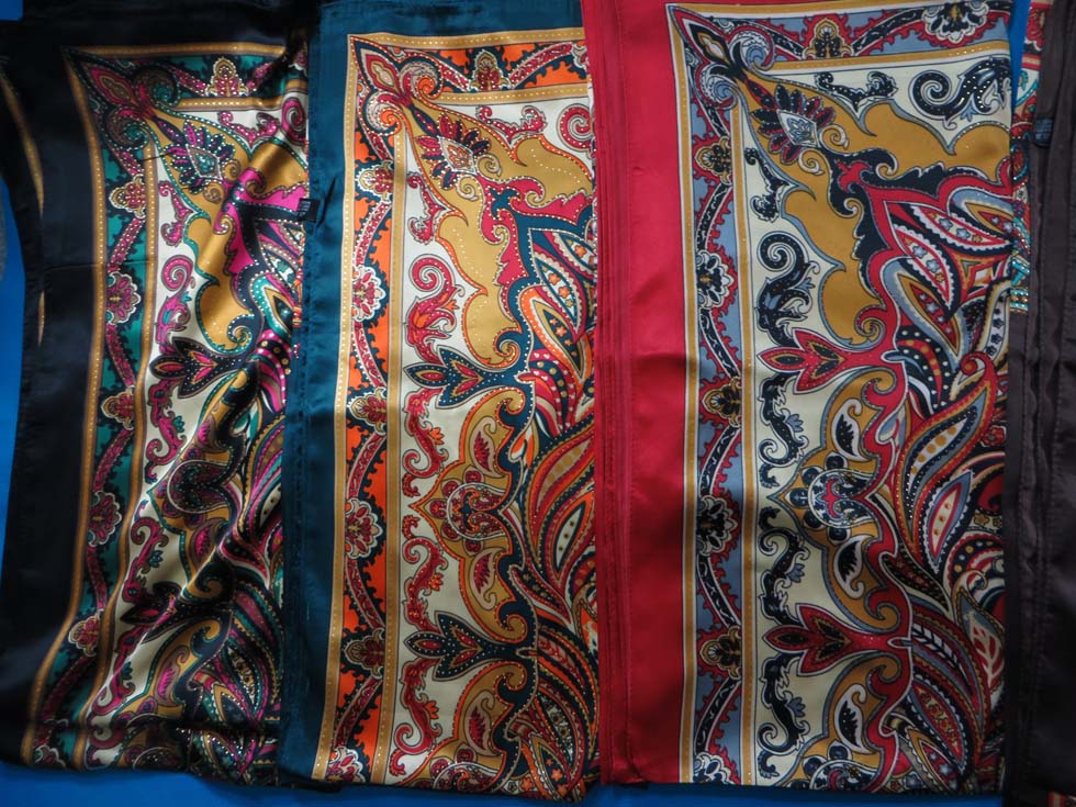 squarescarf50un5b